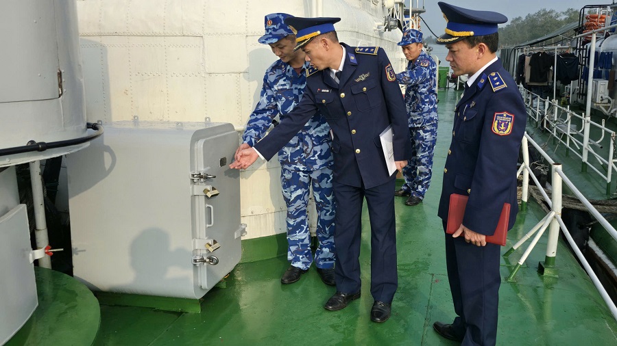 Bộ Tư lệnh Vùng Cảnh sát biển 1 kiểm tra công tác sẵn sàng chiến đấu tại Hải đội 102