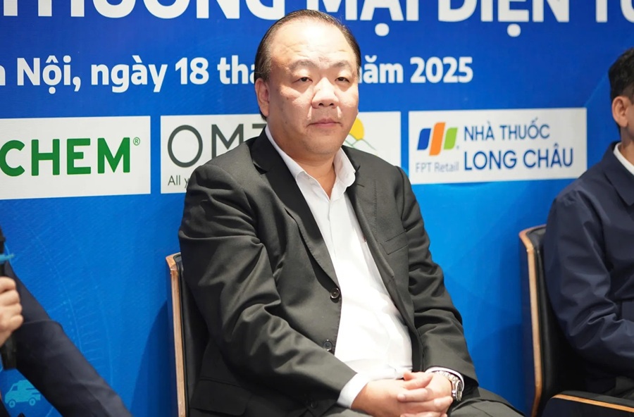 &Ocirc;ng Trần Hữu Linh, Cục trưởng Cục Quản l&yacute; v&agrave; Ph&aacute;t triển thị trường trong nước