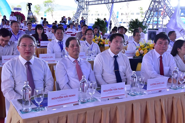 &Ocirc;ng Nguyễn Hải Ninh- Ủy vi&ecirc;n BCH Trung ương Đảng, Bộ trưởng Bộ Tư Ph&aacute;p đến dự Lễ khởi c&ocirc;ng dụ &aacute;n Khu đ&ocirc; thị ven vịnh Cam Ranh, tỉnh Kh&aacute;nh H&ograve;a