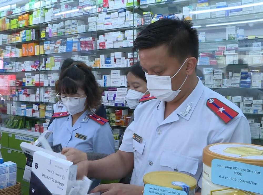 Bộ Y tế triển khai đợt cao điểm chống buôn lậu, gian lận thương mại dịp cuối năm