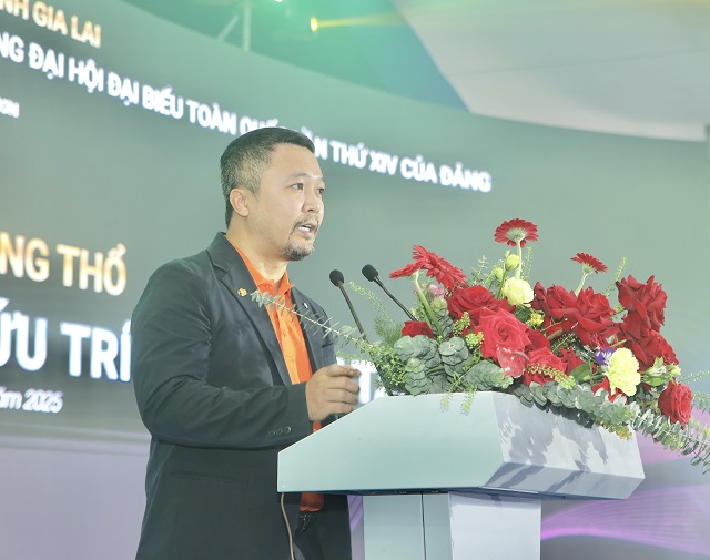 Ông Nguyễn Khải Hoàn giới thiệu về Dự án TTNC TTNT. Ảnh: VH Ông Nguyễn Khải Hoàn giới thiệu về Dự án TTNC TTNT. Ảnh: VH