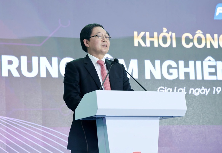 Phó Thủ tướng Hồ Quốc Dũng phát biểu tại Lễ khởi công động thổ - Ảnh: VGP/Gia Huy Phó Thủ tướng Hồ Quốc Dũng phát biểu tại Lễ khởi công động thổ - Ảnh: VGP/Gia Huy