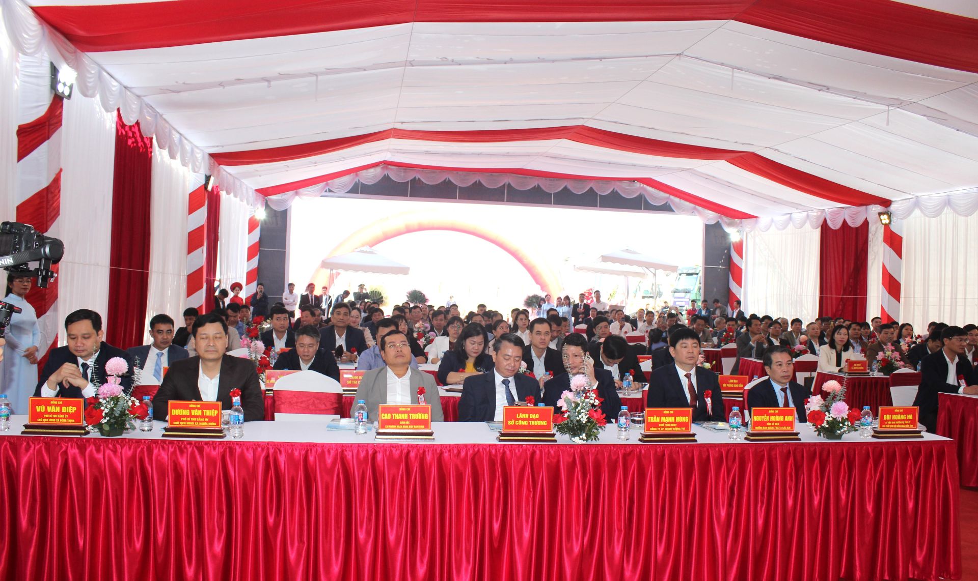 C&aacute;c đại biểu tham dự lễ khởi c&ocirc;ng