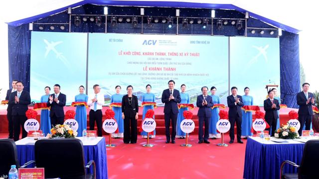 Hoàn thành nâng cấp hạ tầng, Cảng hàng không quốc tế Vinh chính thức hoạt động trở lại