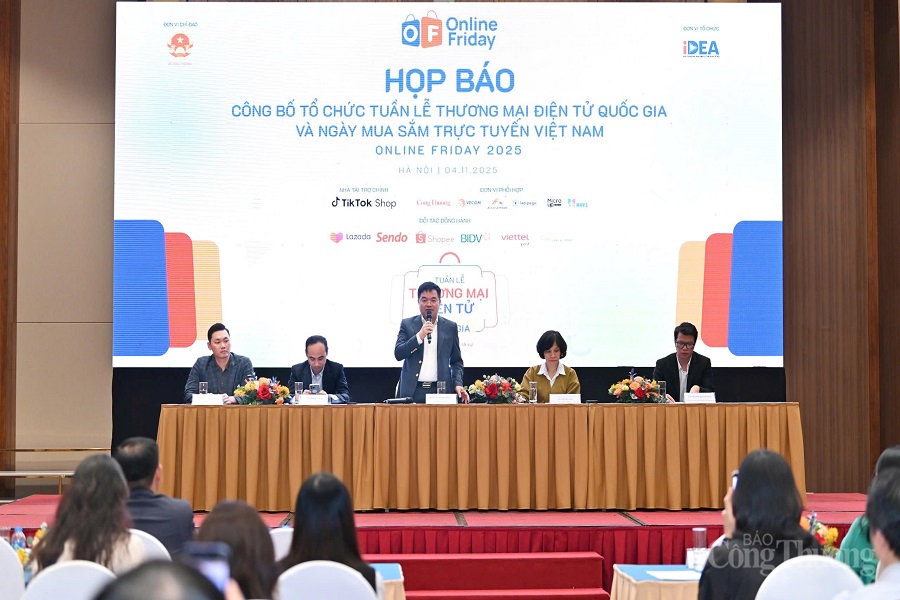 Tổng Bi&ecirc;n tập B&aacute;o C&ocirc;ng Thương Nguyễn Văn Minh ph&aacute;t biểu tại họp b&aacute;o c&ocirc;ng bố tổ chức Tuần lễ Thương mại điện tử quốc gia v&agrave; Ng&agrave;y mua sắm trực tuyến Việt Nam Online Friday 2025.