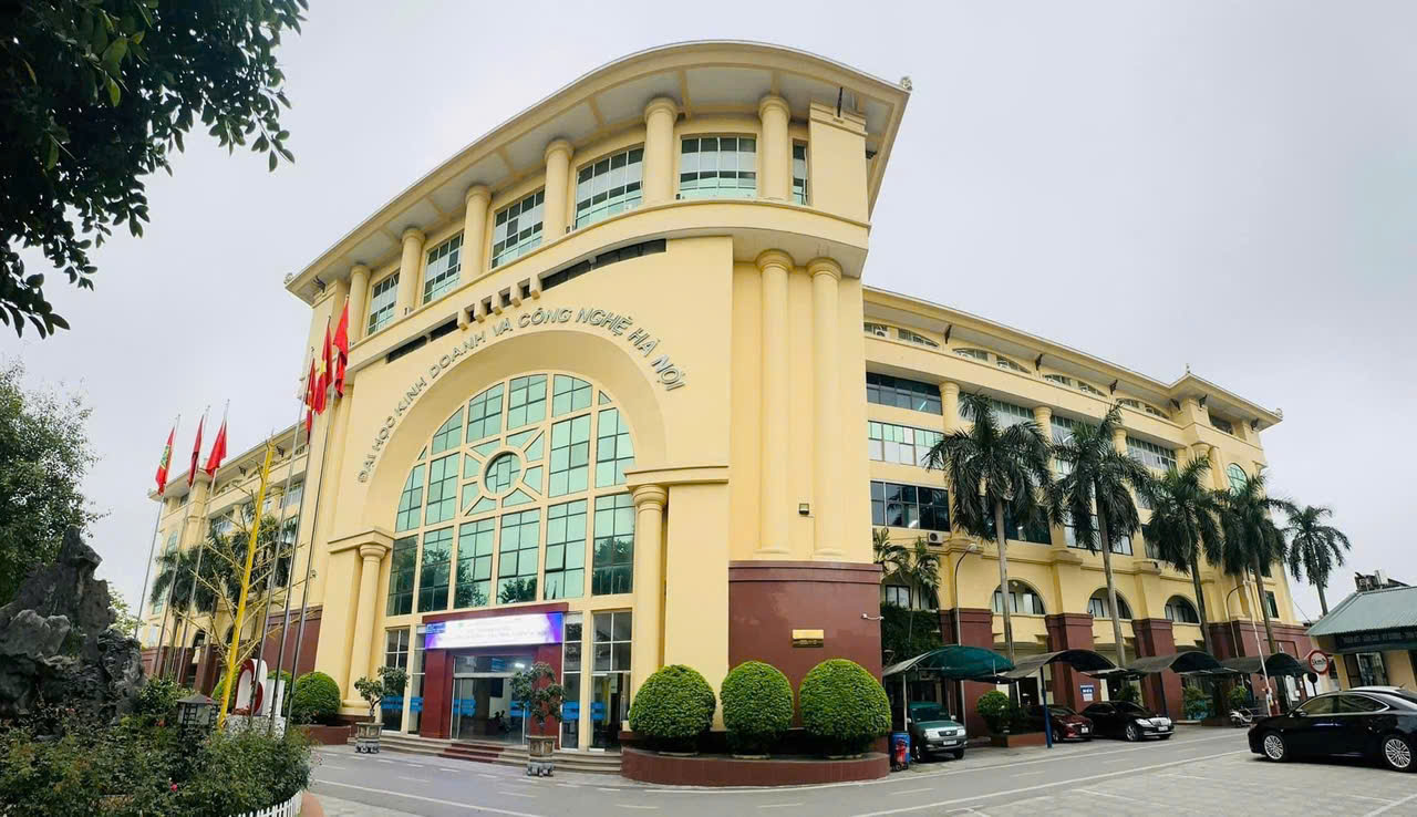 Đại học Kinh doanh và Công nghệ Hà Nội ra mắt Hội đồng Trường nhiệm kỳ 2025–2030