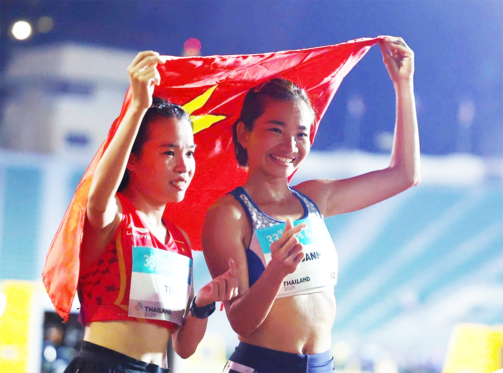 Nguyễn Thị Oanh (phải) tiếp tục l&agrave; một trong những nh&acirc;n tố chủ lực của Đo&agrave;n Thể thao Việt Nam tại SEA Games 33.