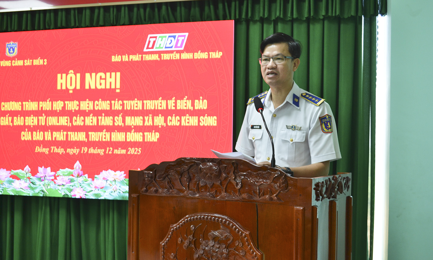 Đại t&aacute; Cao Xu&acirc;n Quận, Ủy vi&ecirc;n Ban Thường vụ Đảng ủy, Ph&oacute; Ch&iacute;nh ủy, Bộ Tư lệnh V&ugrave;ng Cảnh s&aacute;t biển 3 ph&aacute;t biểu tại hội nghị.