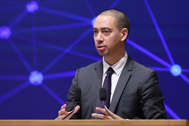 &Ocirc;ng Arnaud Ginolin, Gi&aacute;m đốc điều h&agrave;nh Boston Consulting Group (BCG), chia sẻ về ph&aacute;t triển kinh tế kh&ocirc;ng gian tầm thấp - Ảnh: VGP/Nhật Bắc