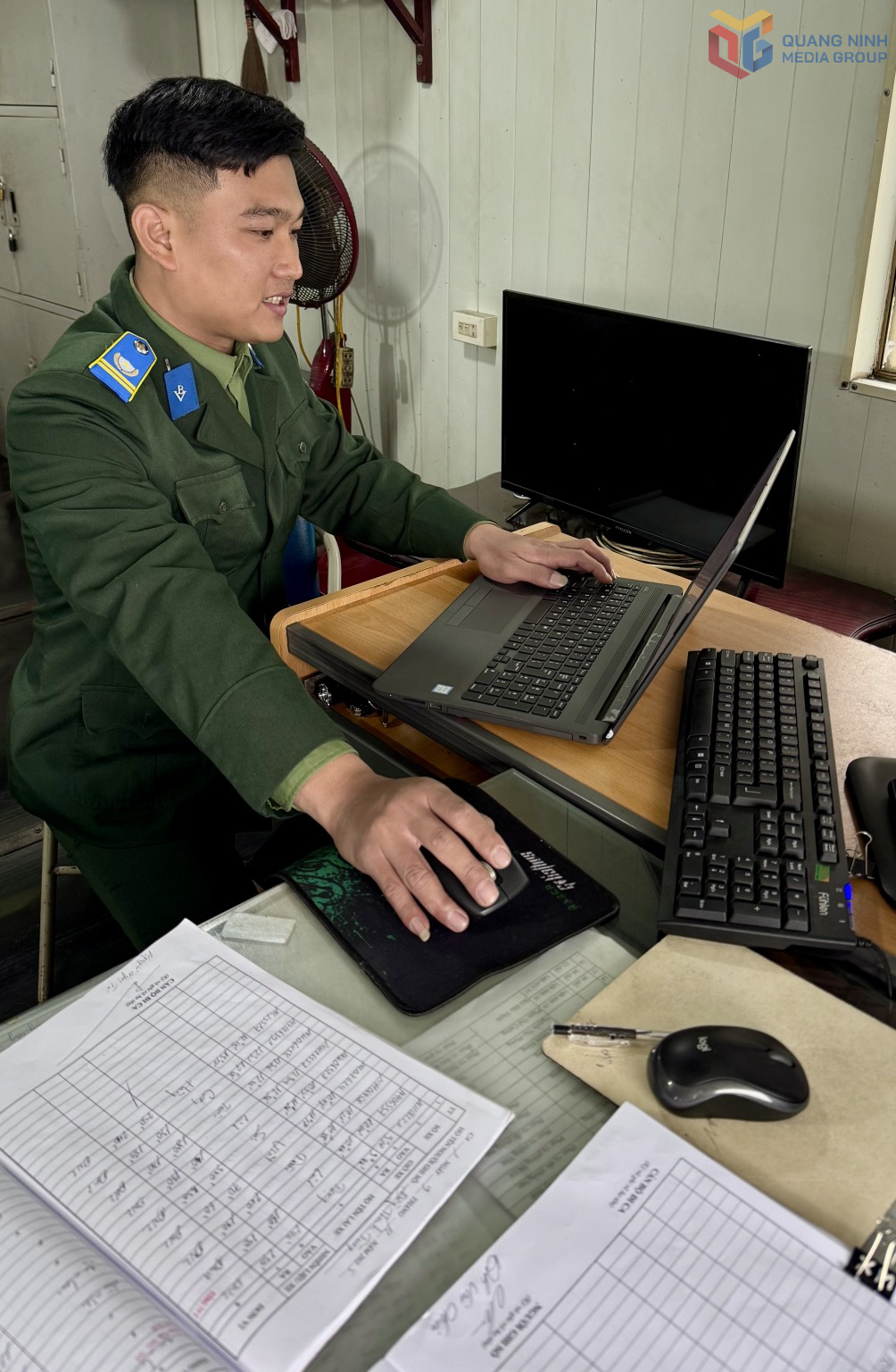 Ph&ograve;ng Kiểm so&aacute;t nội bộ v&agrave; bảo vệ, C&ocirc;ng ty CP Than Đ&egrave;o Nai - Cọc S&aacute;u - TKV sử dụng ứng dụng google sheet trong quản l&yacute; phương tiện ra, v&agrave;o mỏ.