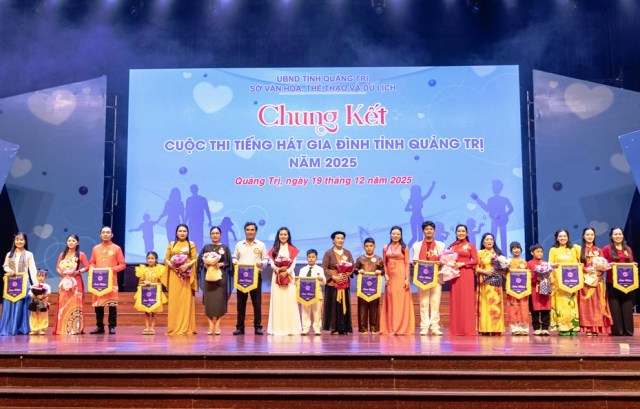 Sôi nổi chung kết Tiếng hát gia đình tỉnh Quảng Trị năm 2025