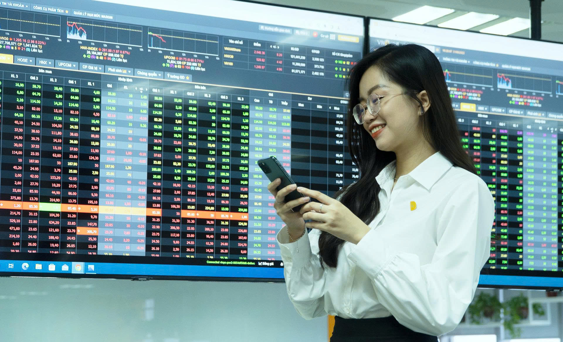 Nhận định chứng khoán 22–26/12: VN-Index mở sóng tăng mới, mốc 1.770 điểm được nhắm tới