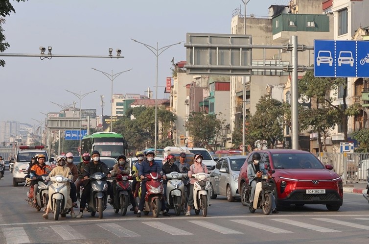 Hà Nội: Sau vận hành camera AI, việc chấp hành pháp luật giao thông chuyển biến tích cực
