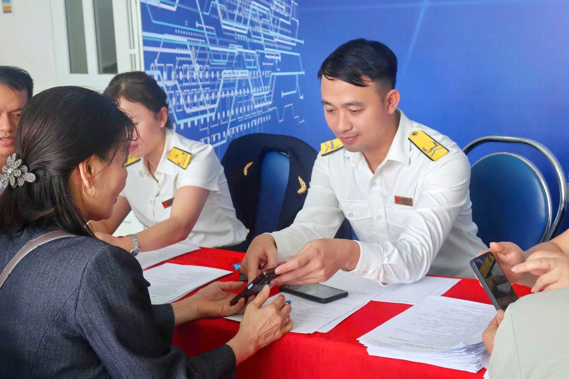 Thuế tỉnh Lai Châu: Thu ngân sách năm 2025 tăng 24,5% so với cùng kỳ