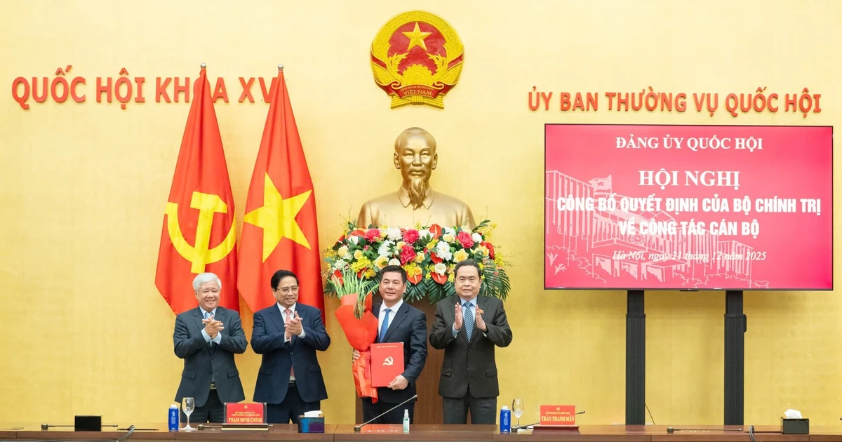 Hội nghị công bố Quyết định của Bộ Chính trị chỉ định Phó Bí thư chuyên trách Đảng ủy Quốc hội