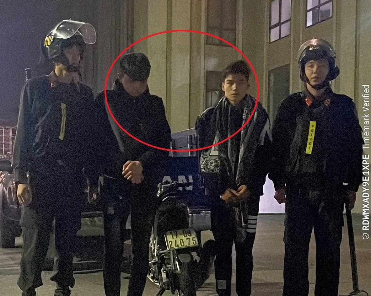 Hải Phòng: Bắt giữ 2 đối tượng ném vỏ chai vào lực lượng Công an