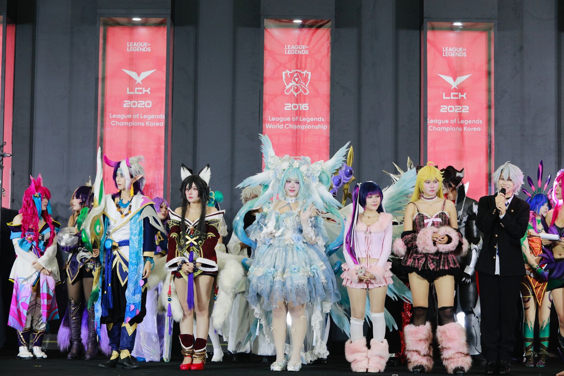 Những cosplayer lan tỏa tinh thần eSports văn minh