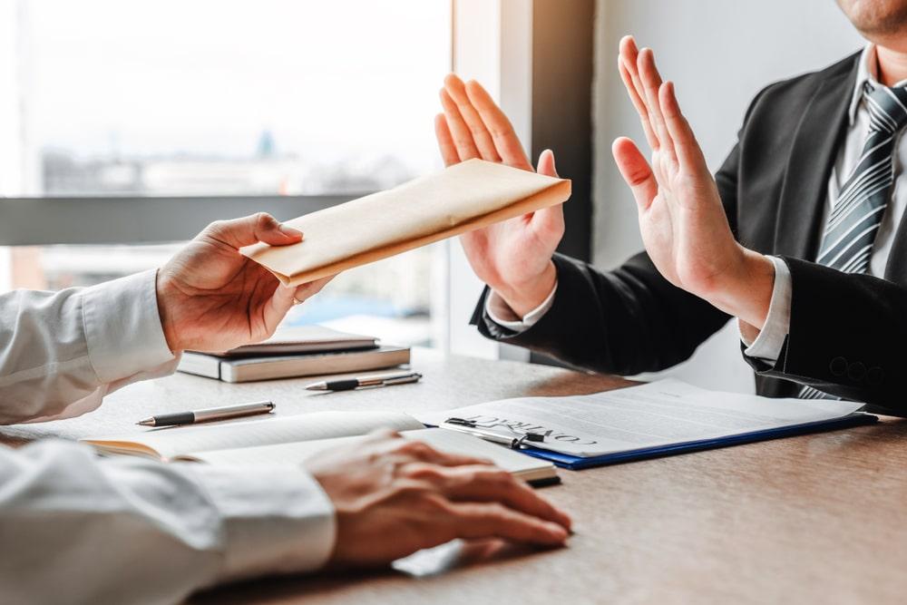 Luật Viên chức sửa đổi: Trao quyền từ chối nhiệm vụ trái luật và mở rộng cơ hội thu nhập