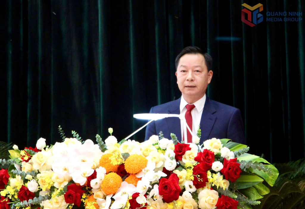 &Ocirc;ng L&ecirc; Văn &Aacute;nh, Ph&oacute; Chủ tịch UBND tỉnh Quảng Ninh ph&aacute;t biểu tại hội nghị.