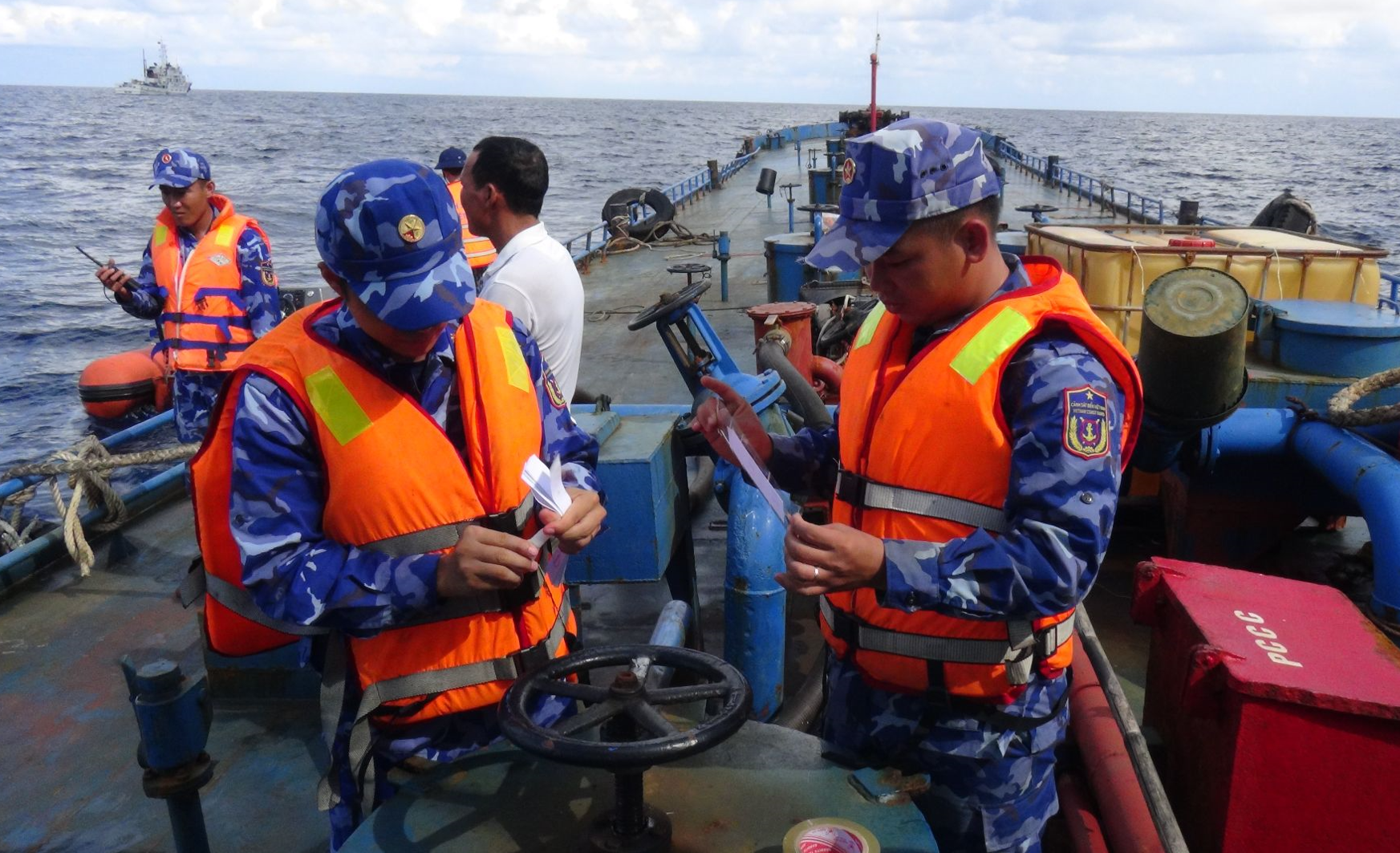 Năm 2025, Cảnh sát biển bắt giữ, xử lý 1.536 vụ vi phạm pháp luật trên biển