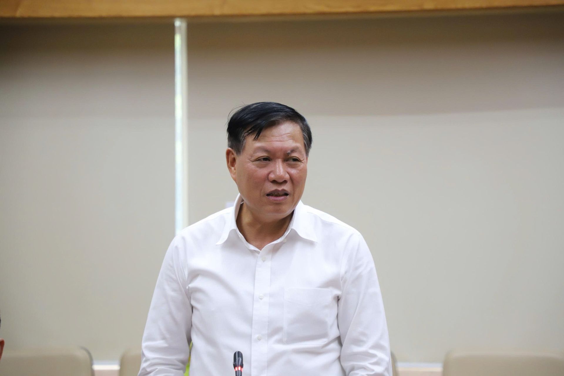 Thứ trưởng Bộ Y tế Đỗ Xu&acirc;n Tuy&ecirc;n ph&aacute;t biểu tại buổi gặp mặt