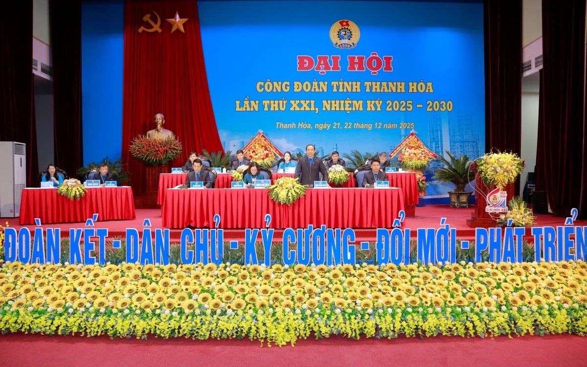 Đoàn chủ tịch điều hành đại hội Đoàn chủ tịch điều hành đại hội