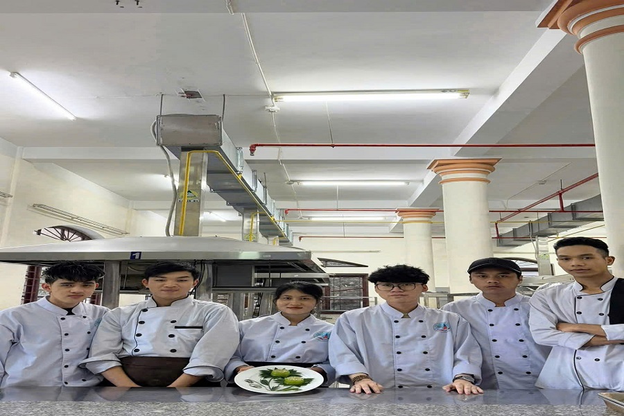 Trung học nghề: Ai được đào tạo, chương trình học ra sao?