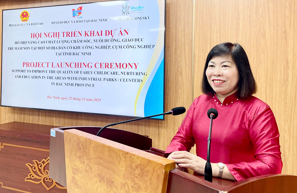 Bà Nguyễn Thị Ngọc, Phó Giám đốc Sở Giáo dục và Đào tạo Bắc Ninh phát biểu tại hội nghị. Bà Nguyễn Thị Ngọc, Phó Giám đốc Sở Giáo dục và Đào tạo Bắc Ninh phát biểu tại hội nghị.