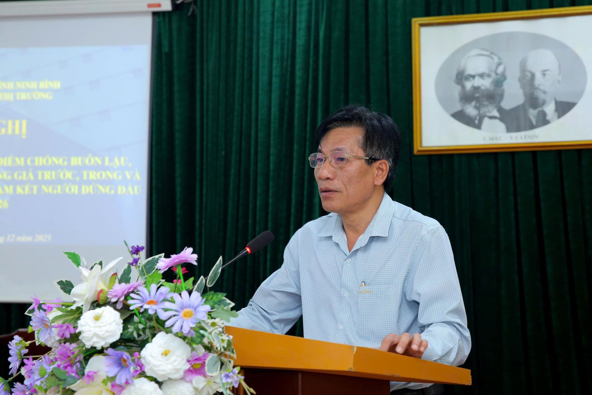 B&ugrave;i Quang Hưng ph&aacute;t biểu chỉ đạo hội nghị