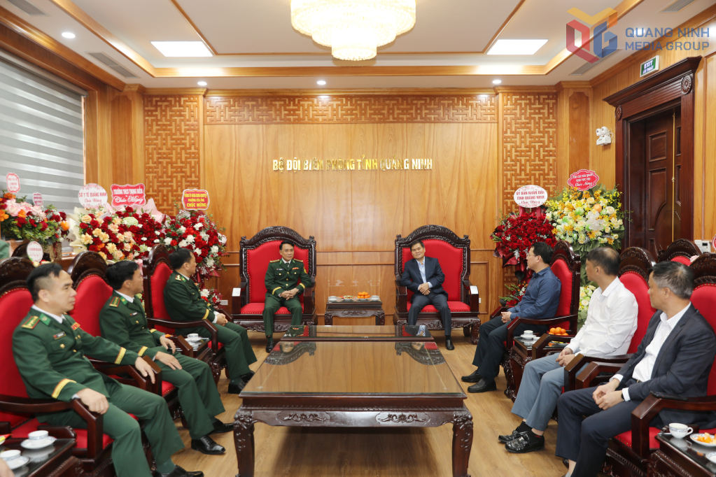 Chủ tịch UBND tỉnh Quảng Ninh chúc mừng lực lượng vũ trang nhân Ngày thành lập Quân đội nhân dân Việt Nam
