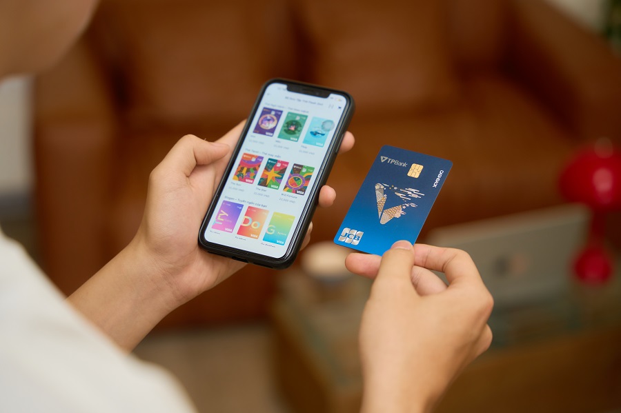 Dịp cuối năm, thẻ TPBank JCB Cashback mang đến loạt ưu đ&atilde;i từ si&ecirc;u hời d&agrave;nh cho chủ thẻ.