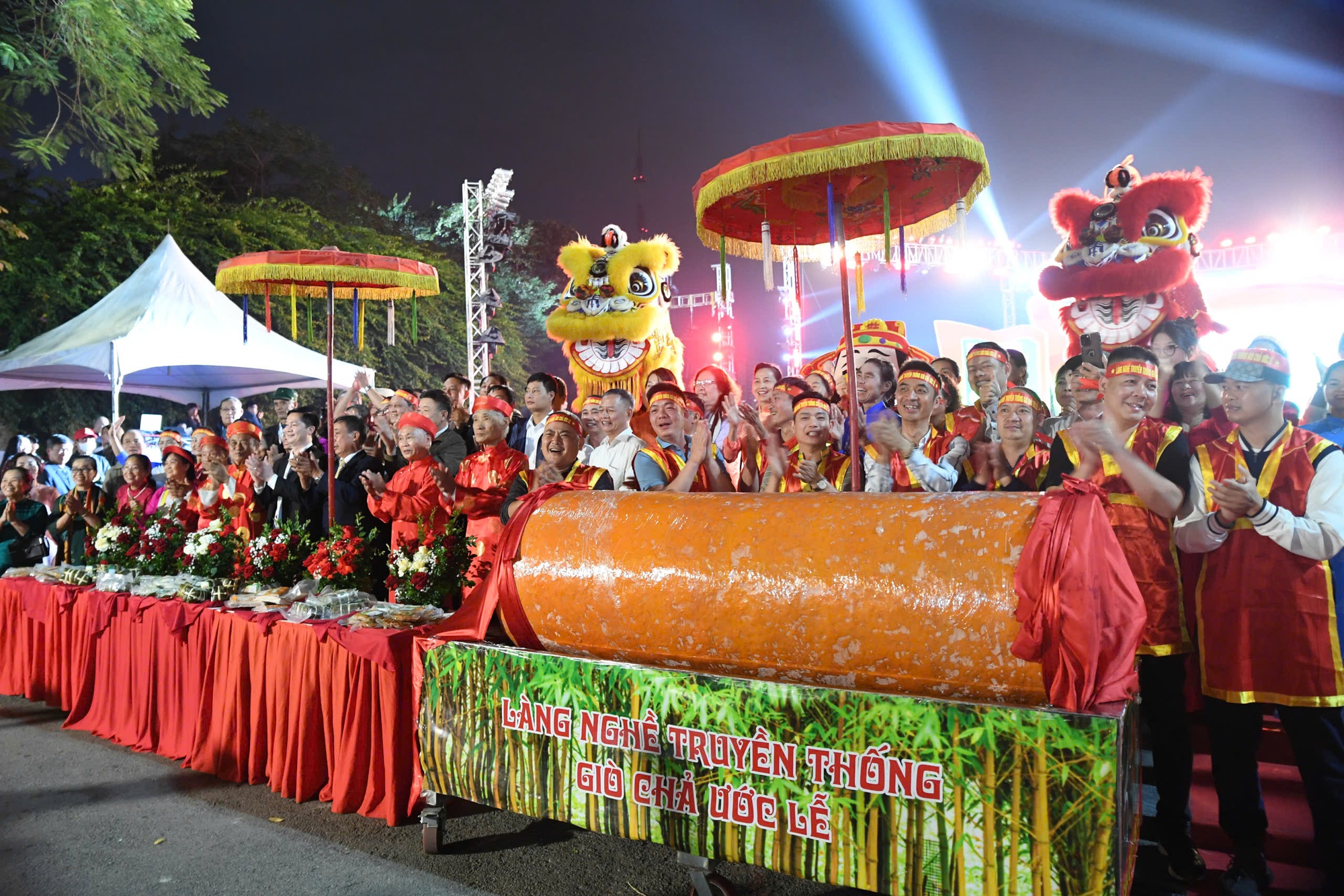 Sự kết hợp giữa s&aacute;ng tạo đương đại v&agrave; bản sắc văn h&oacute;a truyền thống đang tạo sức h&uacute;t mới cho du lịch v&agrave; h&igrave;nh ảnh Thủ đ&ocirc;