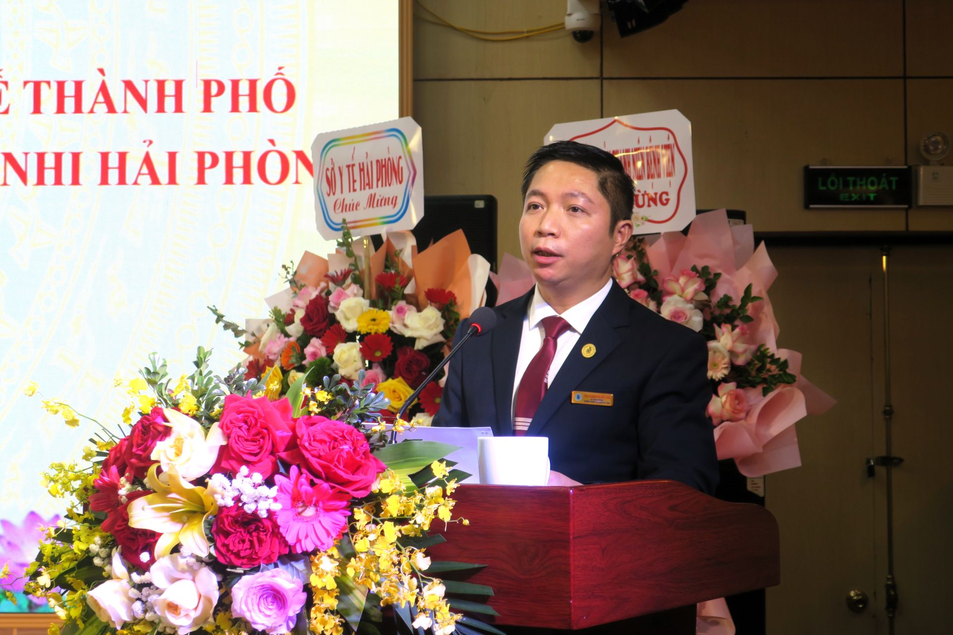 Đồng ch&iacute; Nguyễn Việt Anh, t&acirc;n Ph&oacute; Gi&aacute;m đốc Bệnh viện Nhi Hải Ph&ograve;ng ph&aacute;t biểu.