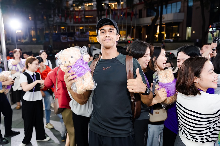 Những hoạt động th&uacute; vị c&ugrave;ng những m&oacute;n qu&agrave; nhỏ đ&aacute;ng y&ecirc;u đủ để bất kỳ ai đến với TPBank dịp n&agrave;y đều nở nụ cười.