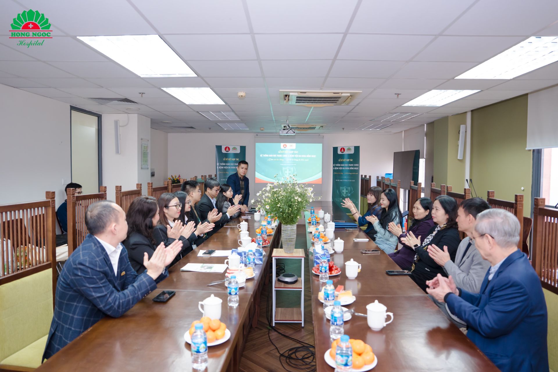 Hồng Ngọc và Hệ thống Giáo dục Marie Curie ký kết hợp tác nâng cao chất lượng chăm sóc sức khỏe học đường