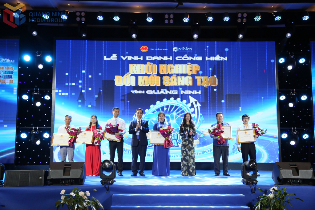 Lễ vinh danh cống hiến đối với doanh nghiệp đổi mới s&aacute;ng tạo tỉnh Quảng Ninh (ng&agrave;y 10/9/2025)