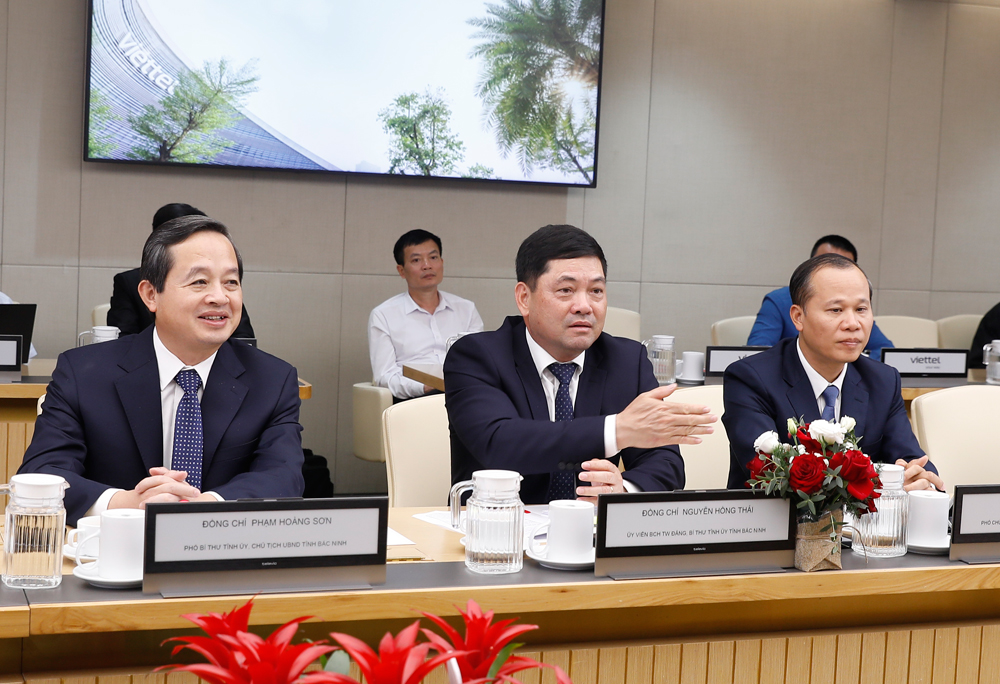 Đồng ch&iacute; Nguyễn Hồng Th&aacute;i ph&aacute;t biểu tại hội nghị.