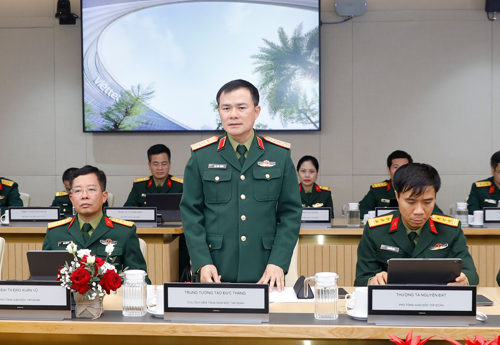 Đồng ch&iacute; Trung tướng T&agrave;o Đức Thắng ph&aacute;t biểu tại hội nghị.