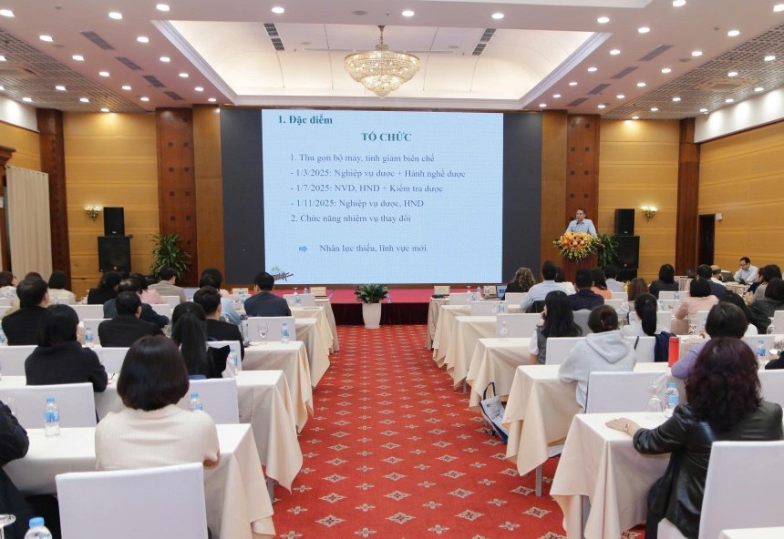 Quang cảnh hội nghị