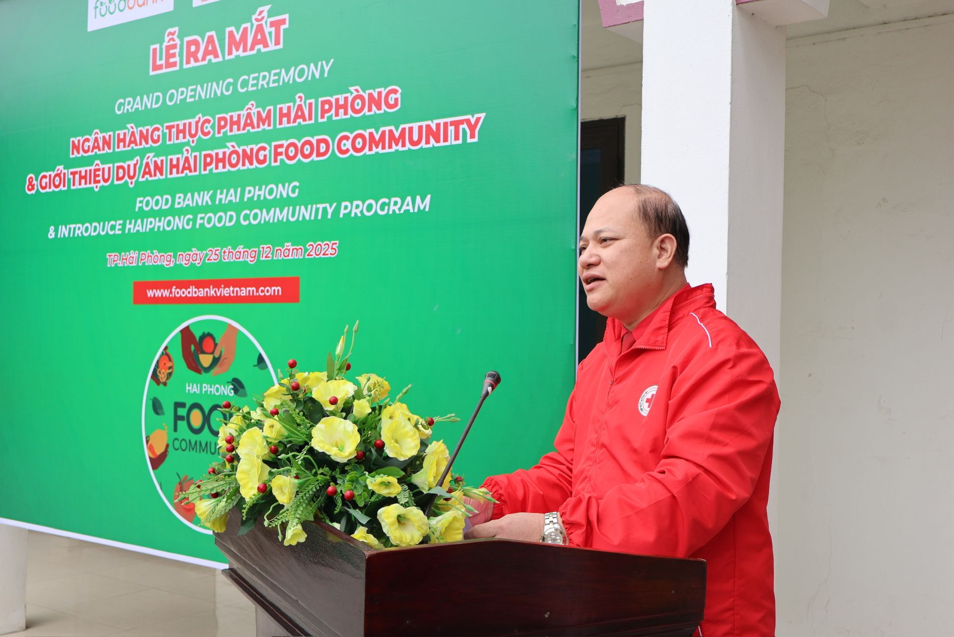 Ông Bùi Mạnh Phúc, Chủ tịch Hội Chữ thập đỏ thành phố Hải Phòng phát biểu tại chương trình. Ông Bùi Mạnh Phúc, Chủ tịch Hội Chữ thập đỏ thành phố Hải Phòng phát biểu tại chương trình.