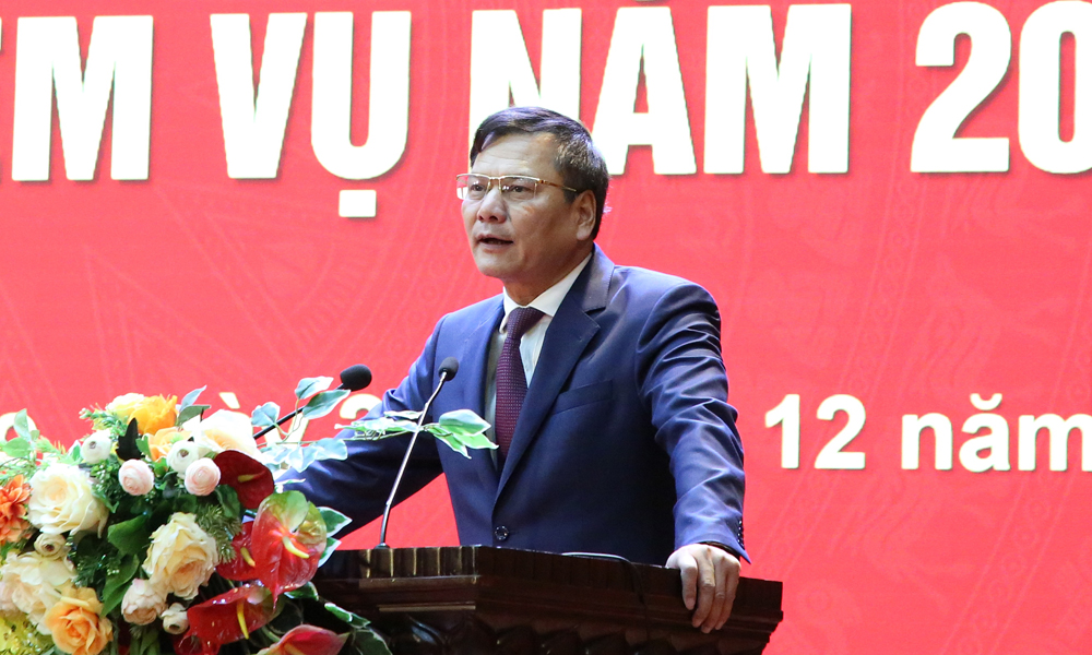 Đồng ch&iacute; Tạ Đăng Đoan, Ủy vi&ecirc;n Ban Thường vụ Tỉnh ủy, B&iacute; thư Đảng ủy phường Kinh Bắc ph&aacute;t biểu tại h&ocirc;i nghị.