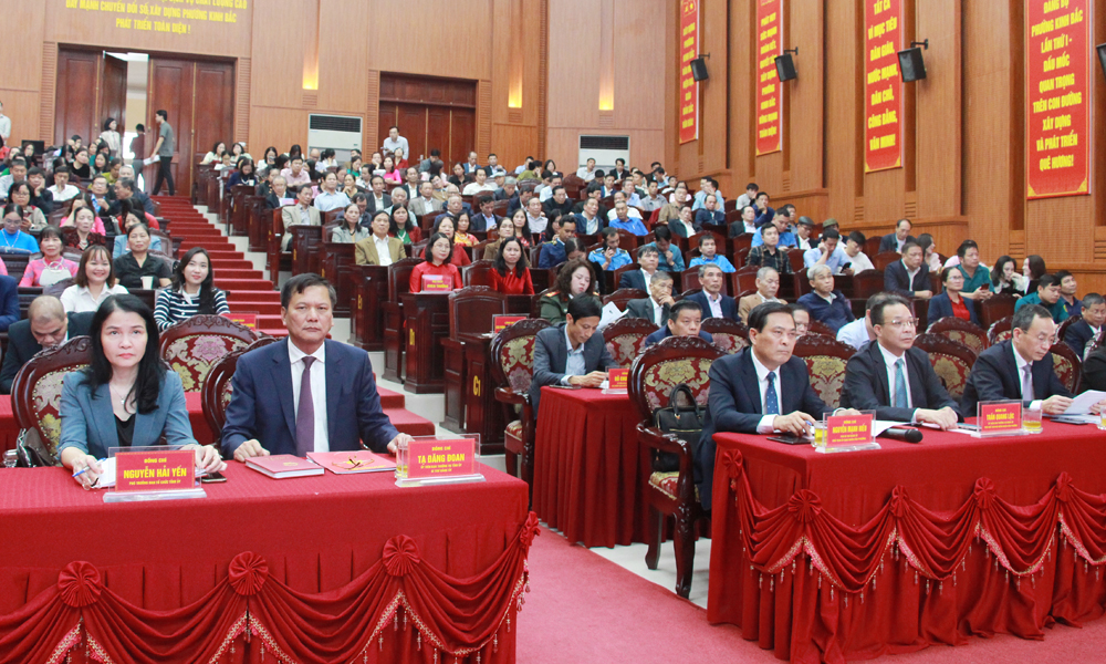 C&aacute;c đại biểu tham dự hội nghị.