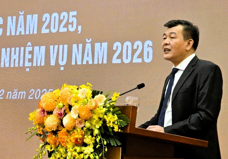 &Ocirc;ng Nguyễn Đức Phong - Ph&oacute; B&iacute; thư Đảng ủy Ch&iacute;nh phủ ph&aacute;t biểu tại Hội nghị