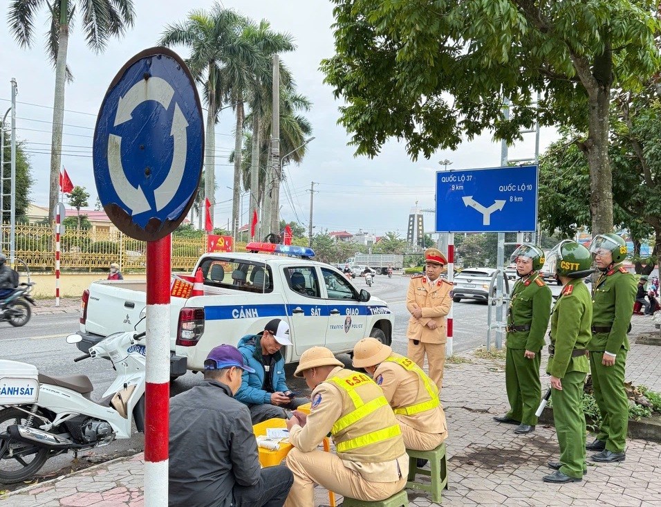 Công an xã Tiên Lãng: Quyết liệt bảo đảm trật tự công cộng, an toàn giao thông