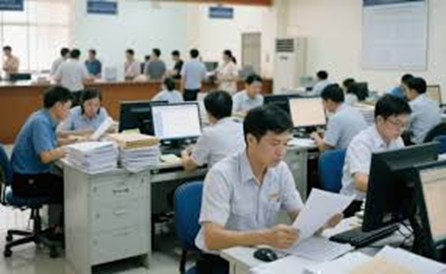 Lượng hóa kết quả làm việc của cơ quan hành chính và công chức bằng thang điểm 100