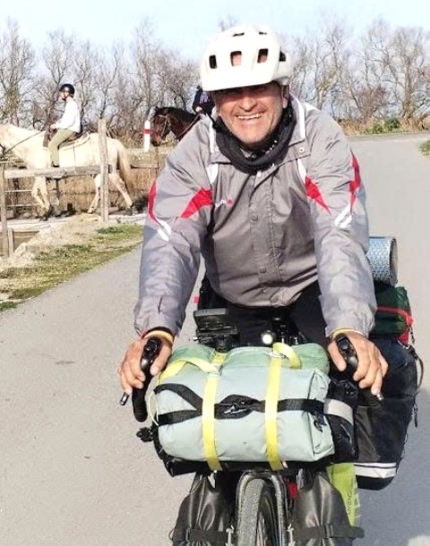 Marino l&agrave; vận động vi&ecirc;n xe đạp người T&acirc;y Ban Nha thực hiện h&agrave;nh tr&igrave;nh 22.000 km, qua 22 quốc gia, dừng ch&acirc;n tại G&ograve; Nổi &ndash; Đ&agrave; Nẵng để kết th&uacute;c h&agrave;nh tr&igrave;nh