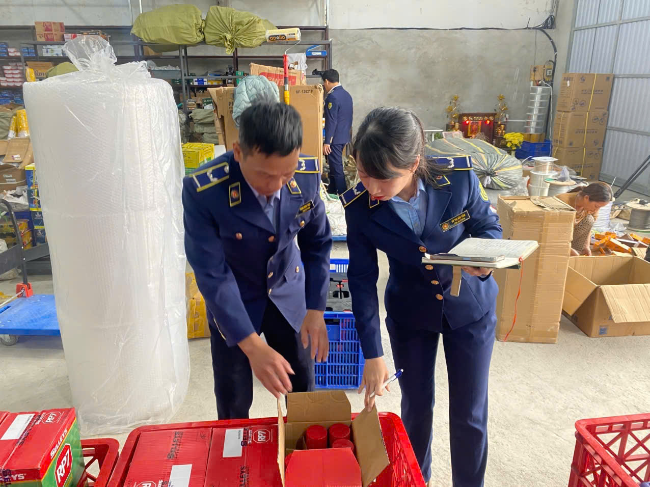 Hưng Yên: Phát hiện 575 mũi khoan đa năng không có hóa đơn, chứng từ