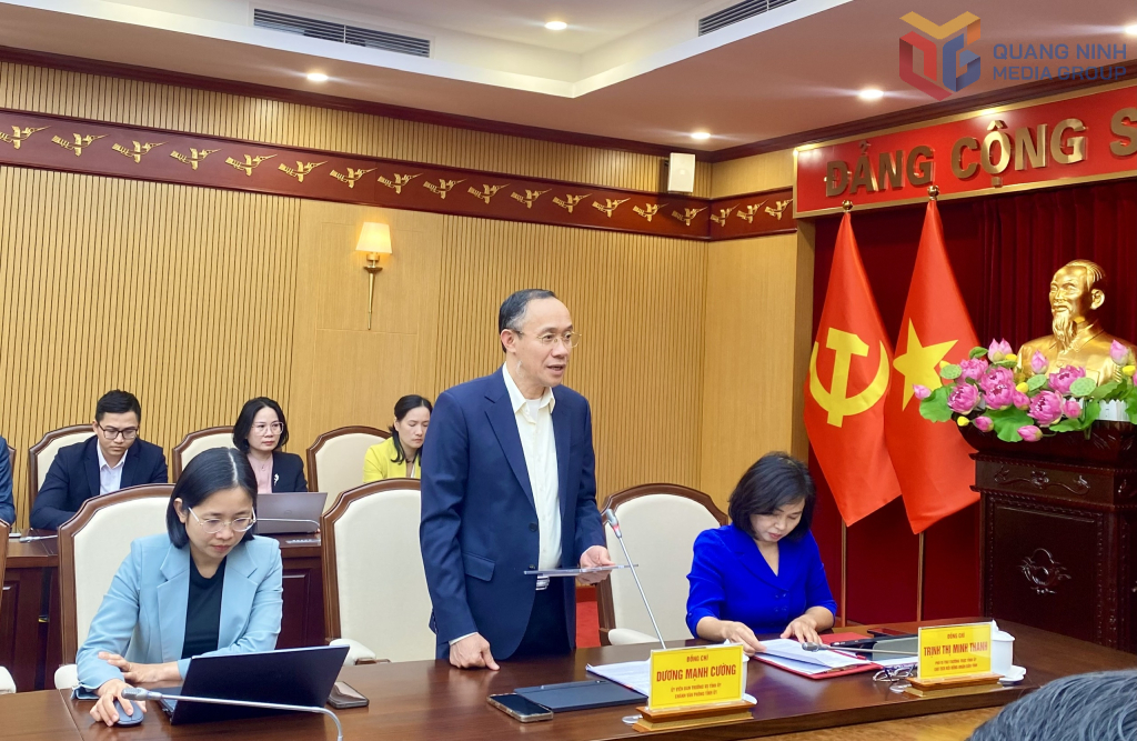&Ocirc;ng Dương Mạnh Cường, Ủy vi&ecirc;n BTV Tỉnh ủy, Ch&aacute;nh Văn ph&ograve;ng Tỉnh ủy Quảng Ninh, ph&aacute;t biểu tại buổi l&agrave;m việc