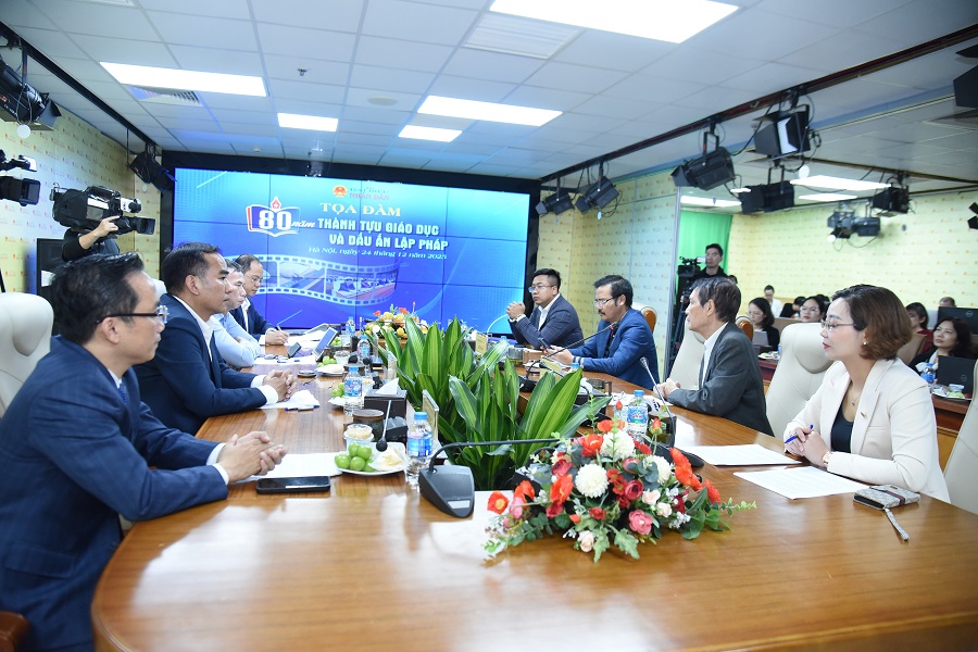 To&agrave;n cảnh tọa đ&agrave;m. Ảnh: Xu&acirc;n Qu&yacute;