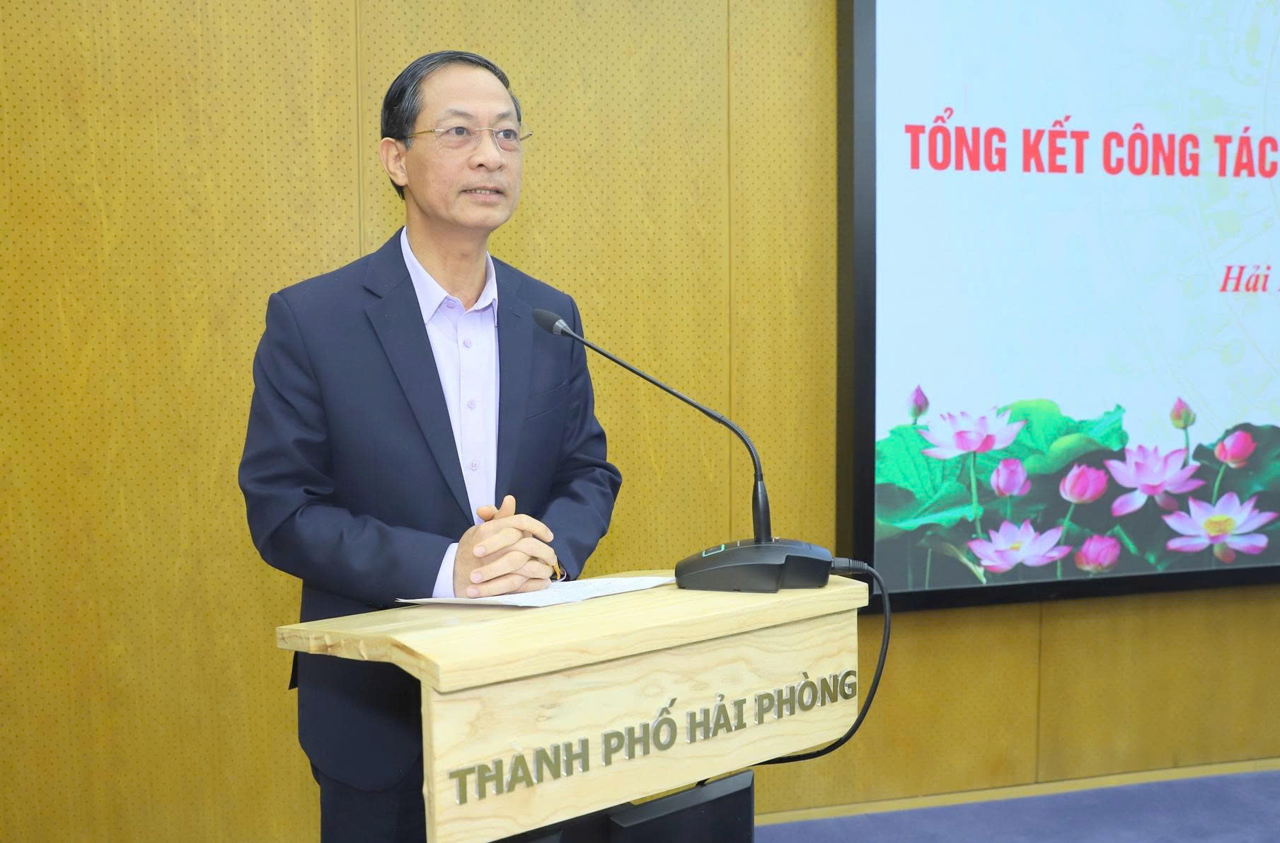 Đồng ch&iacute; Đỗ Mạnh Hiến, Ph&oacute; B&iacute; thư Thường trực Th&agrave;nh ủy, Trưởng Ban Chỉ đạo 35 Th&agrave;nh ủy ph&aacute;t biểu kết luận hội nghị.